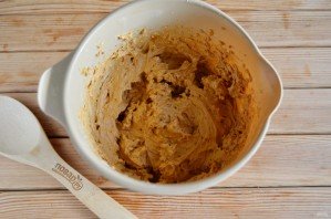 Шоколадный торт с орехами 